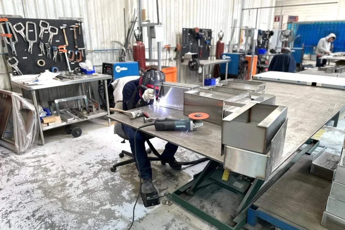 Proceso de fabricación de soluciones en acero inoxidable